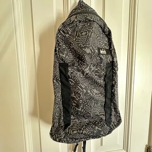 REI Co-op Dakine Class Backpack Black and White Pattern. Compact, Lightweight